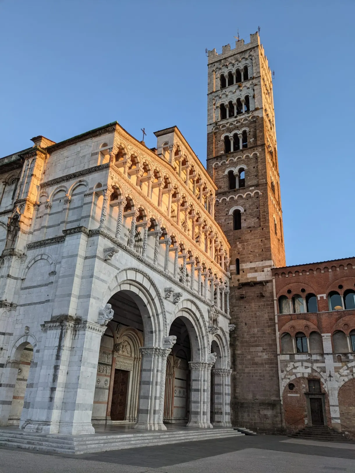 Arcaded facade and bell tower of Lucca cathedral
