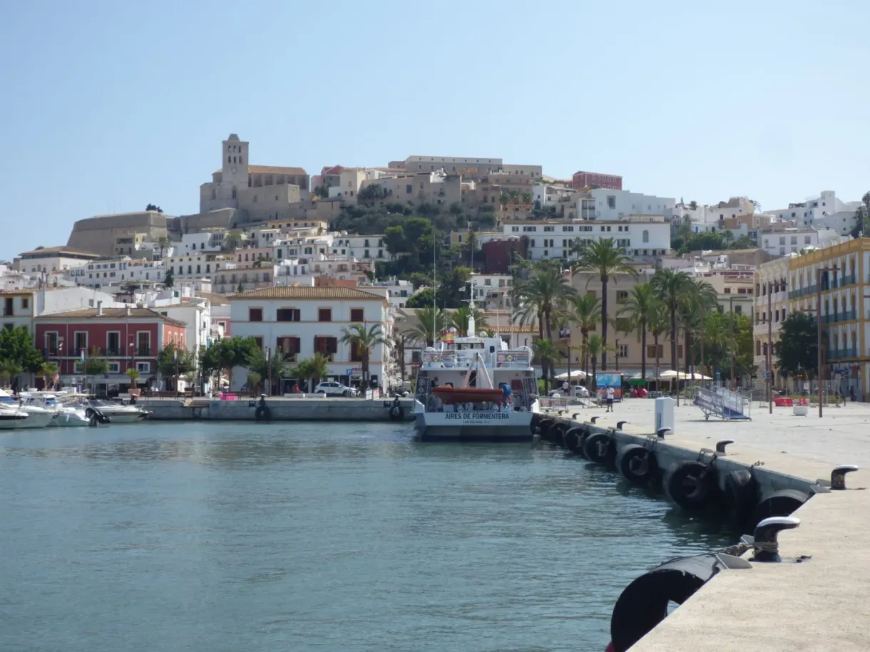 Harbour quay facing the perched citadel