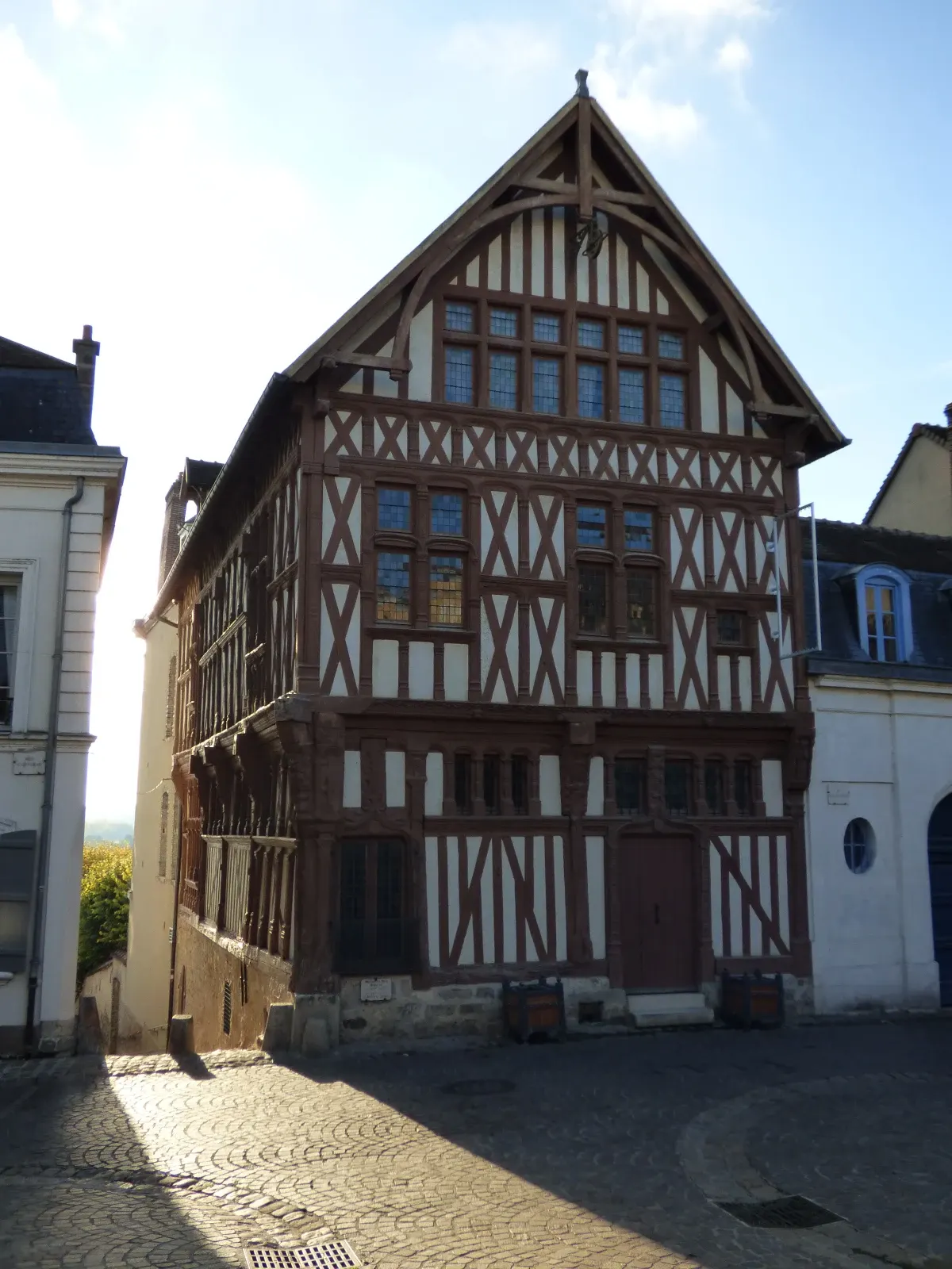 Half-timbered house on a street corner in Joigny