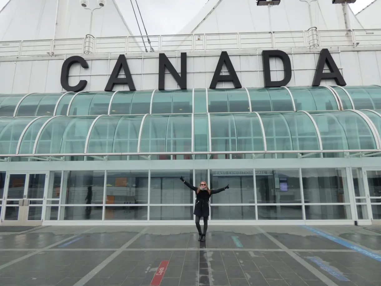 CANADA letters on the glass roof, silhouette with arms outstretched
