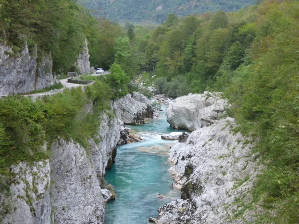 River hemmed in between white limestone walls